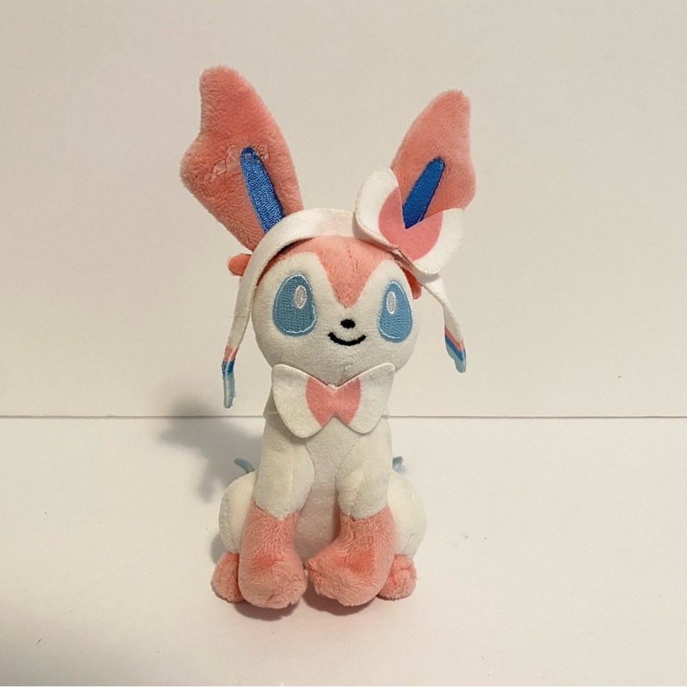 Pokemon Sylveon Plush 6โ Stuffed Toy Official 3rd Third Round Action Figure Soft